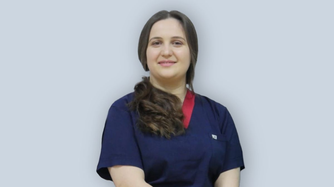 „დღეს, ტრაგიკულად დაიღუპა ჩვენი კლინიკის ექთანი… მისი პროფესიონალიზმი, თავდადება და ადამიანური სითბო წარუშლელ კვალს ტოვებს ჩვენს გულებში“ – ქუთაისის საეკლესიო საავადმყოფო სამწუხარო ინფორმაციას ავრცელებს